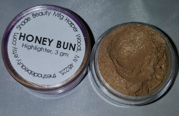 Honey Bun Loose Highlighter - Shade Beauty