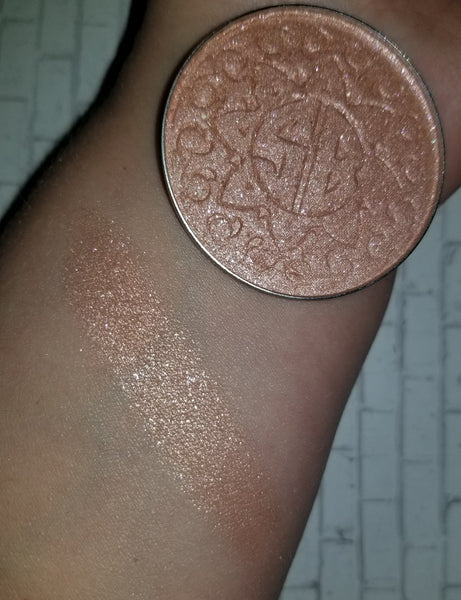 Party Girl Pressed Highlighter - Shade Beauty