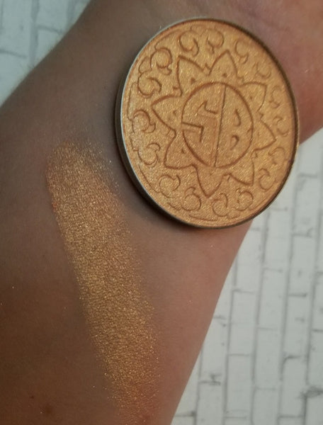 Iconic Peach Pressed Highlighter - Shade Beauty